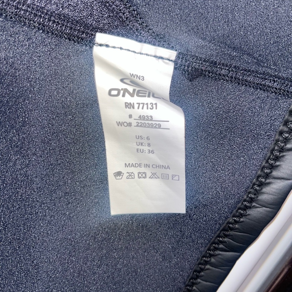 NWT O’ Neil Women’s Bahia 1/.5 front zip wet suit jacket - Picture 4 of 4